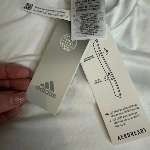 BNWT Adidas Aeroready  Tee - Picture 5 of 6